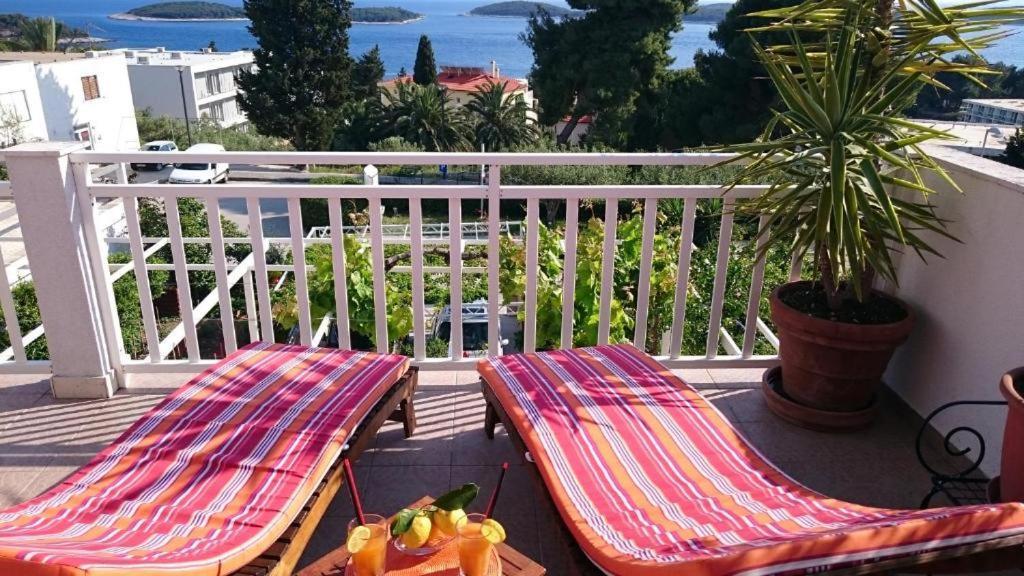 Apartments Mare 2 Hvar Town Exterior foto